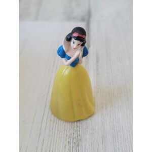 Snow White princess Disney Pixar toy figure